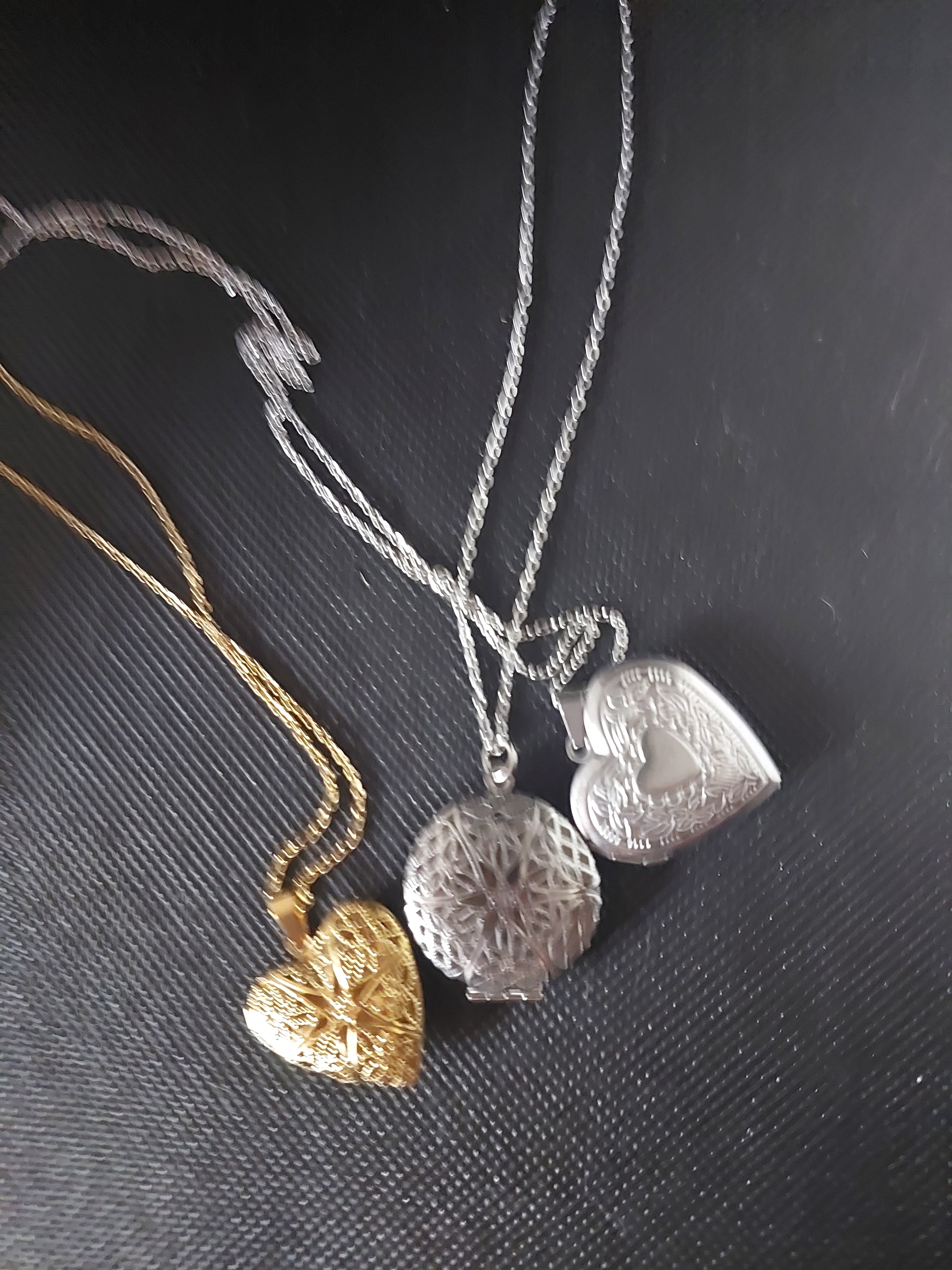 NECKLACE - Locket