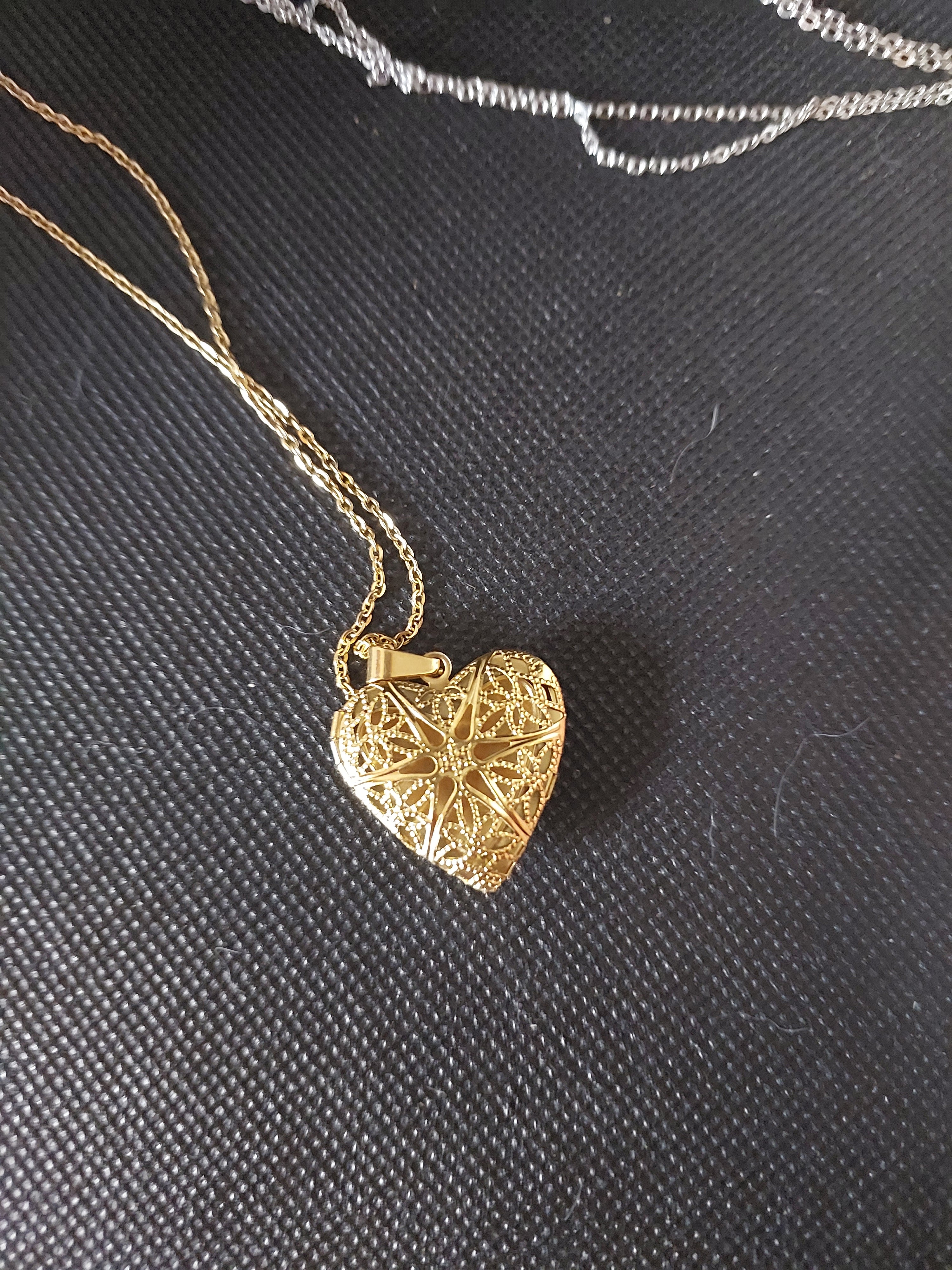 NECKLACE - Locket