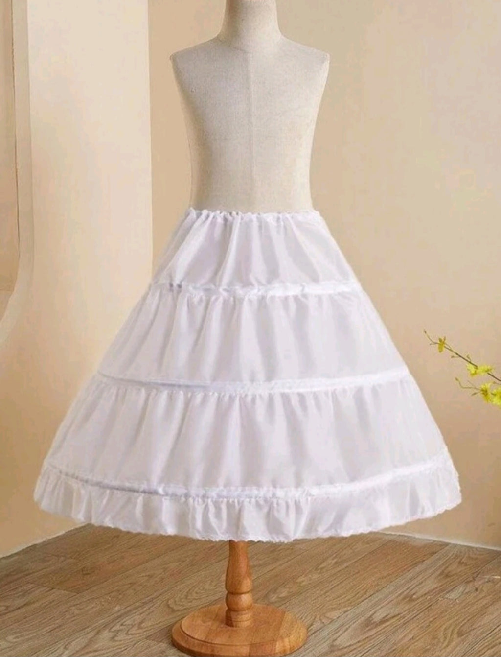 DRESS - WEDDING DRESS UNDER SKIRTS/PETTY COATS