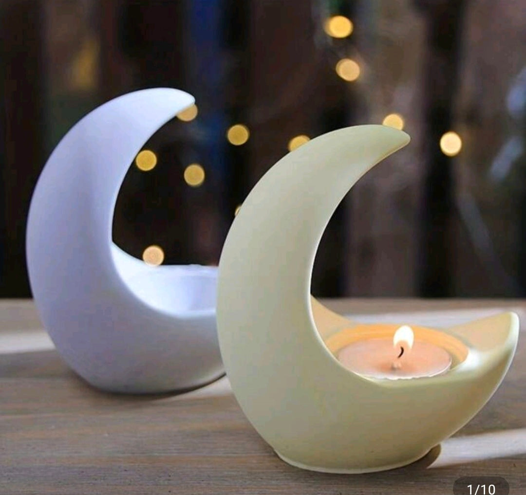 GIFT - MOON SHAPE CANDLE HOLDER