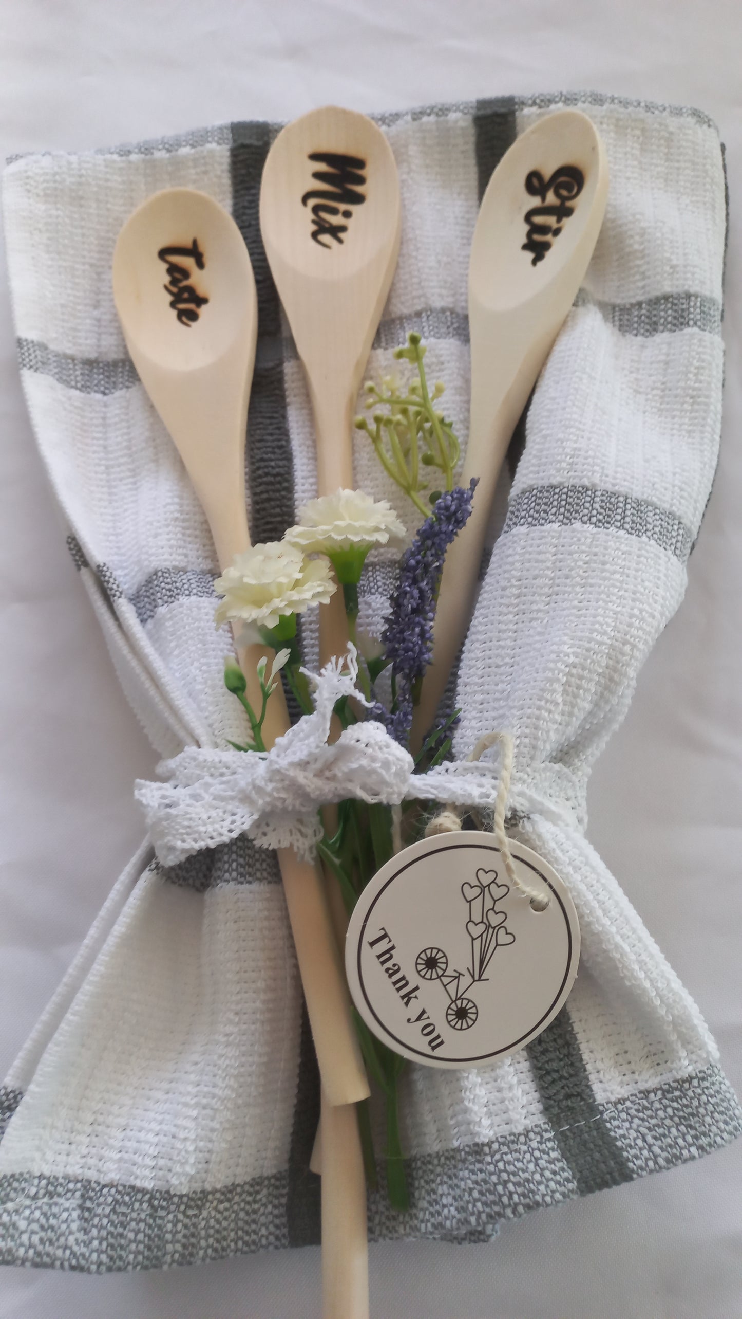 GIFT SET - WOODEN SPOONS SET WITH KITCHEN TOWEL