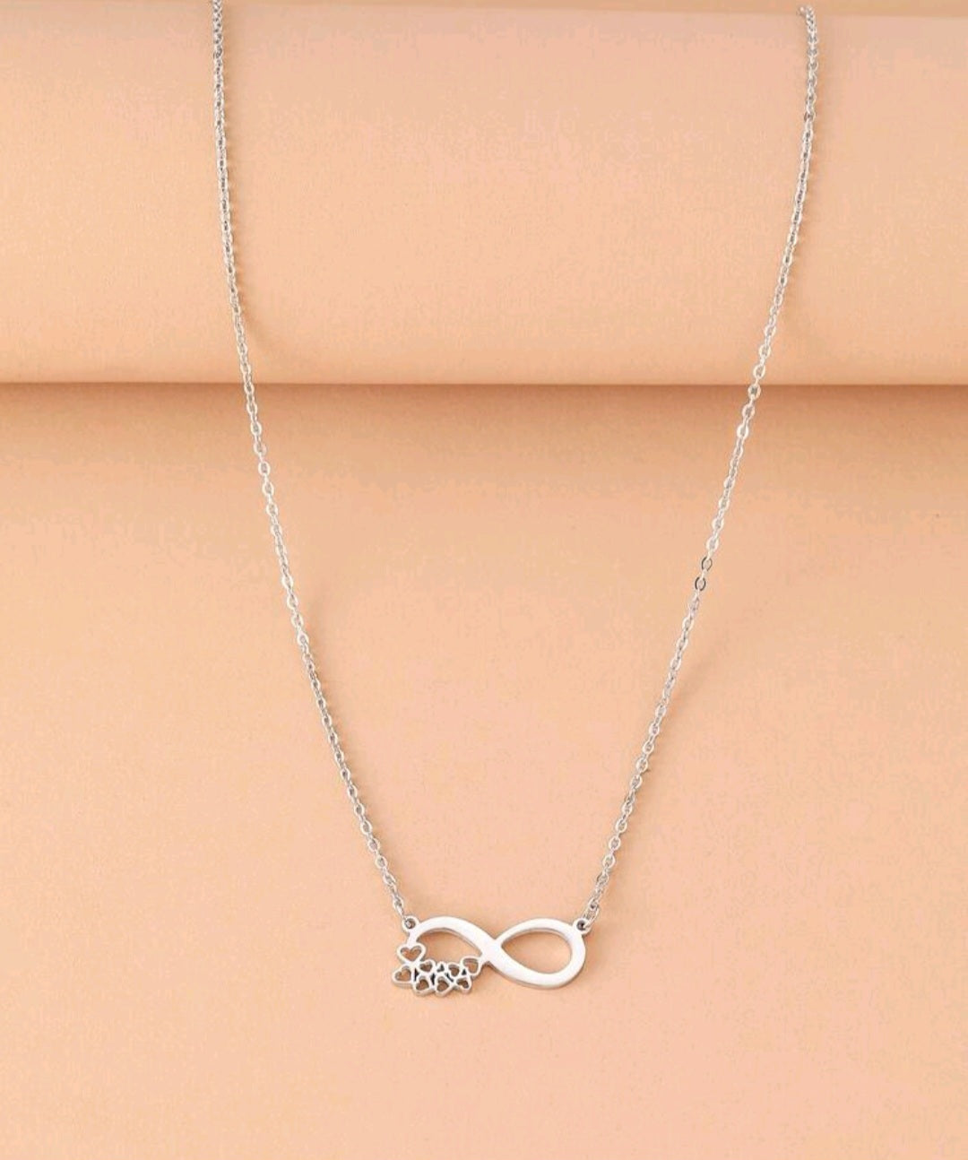 LADIES - INFINITY CHAIN